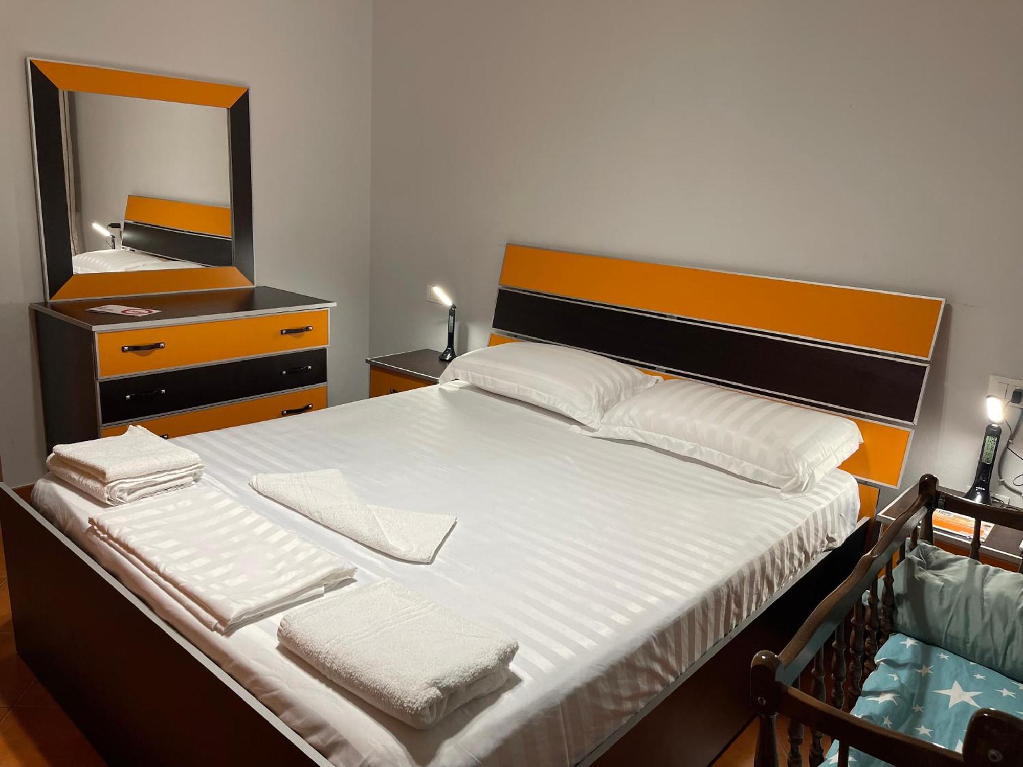 City Center Apartment Galeria ติรานา ภายนอก รูปภาพ